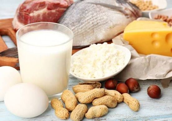 Produk tenusu, ikan, daging, kacang dan telur - diet diet protein